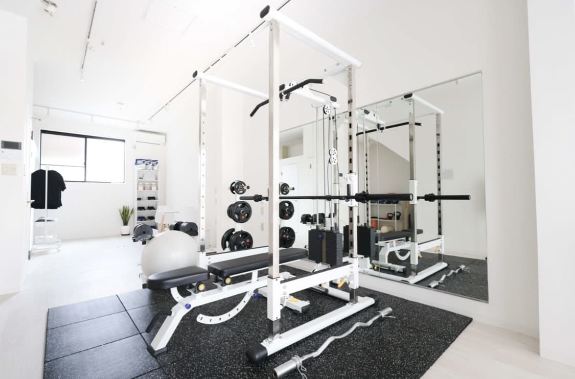 Point2 40代50代でも安心!健康維持×ダイエットの両立ができるパーソナルジム!