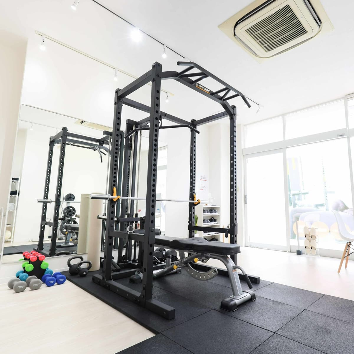 Point5 完全個室だから人目を気にせずトレーニングできる