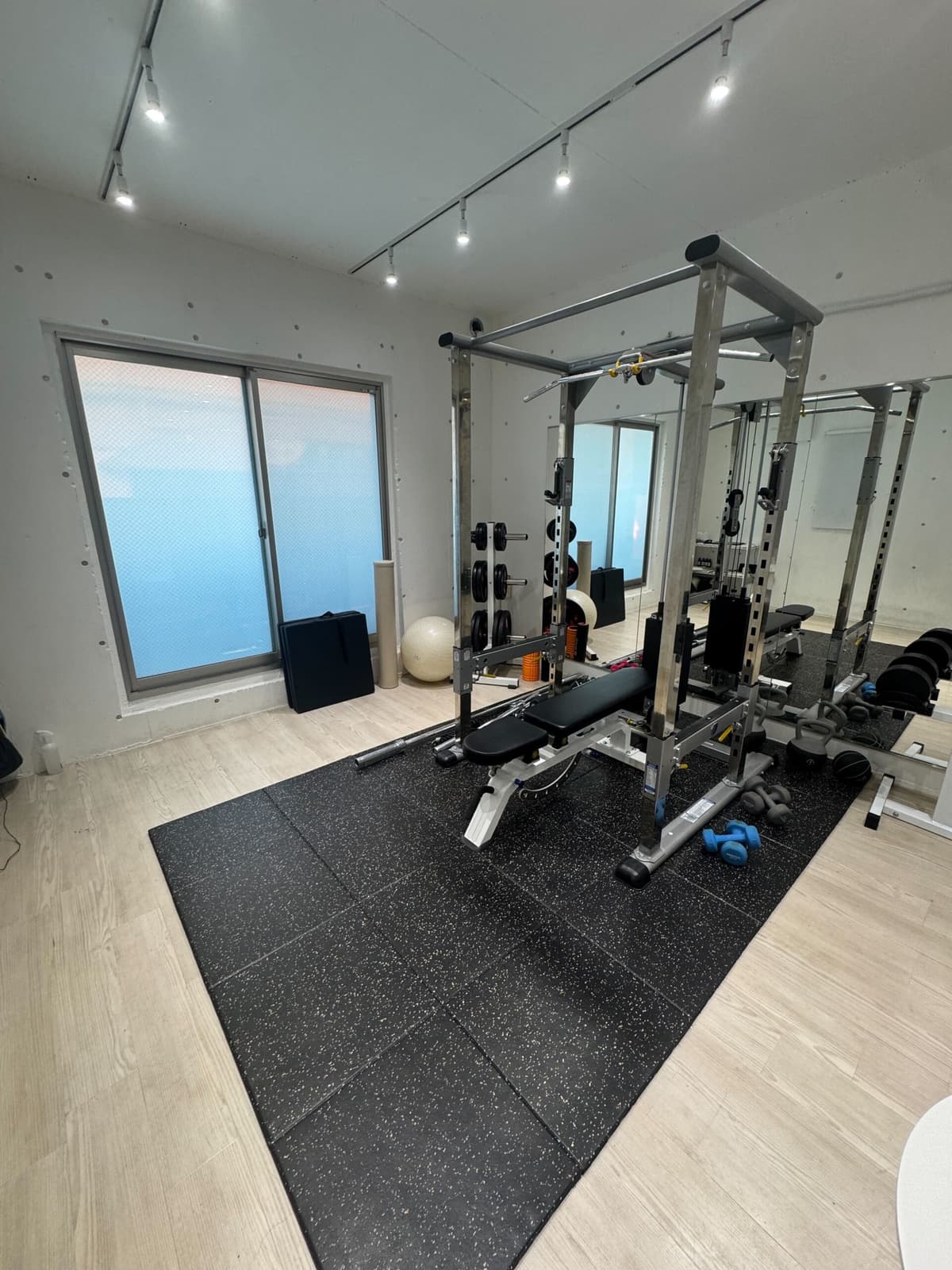 Point1 完全個室の空間で安心してトレーニングできる!