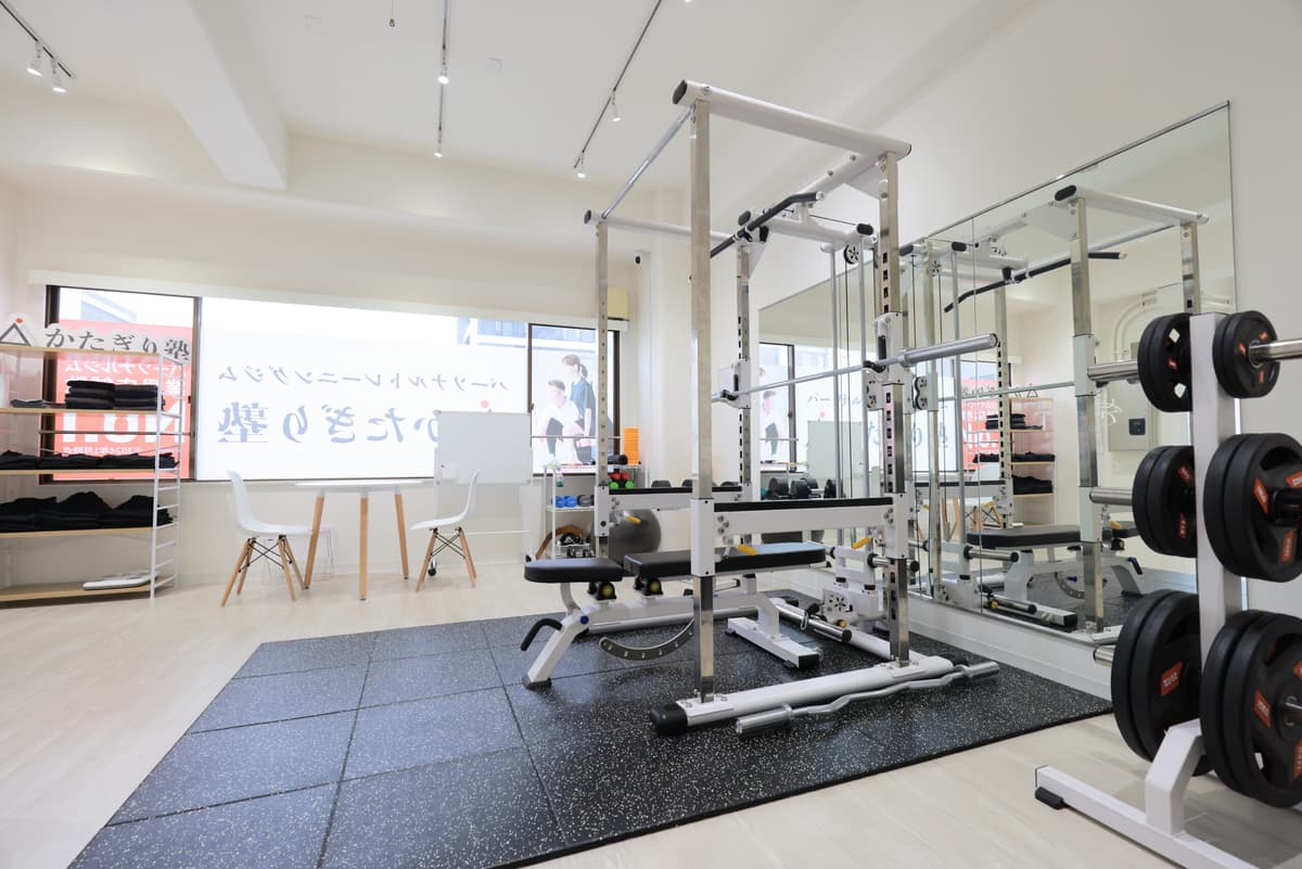 Point2 完全個室の空間で安心してトレーニングできる!