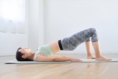 【ヒップリフト】正しいやり方・効果・注意点を徹底解説!