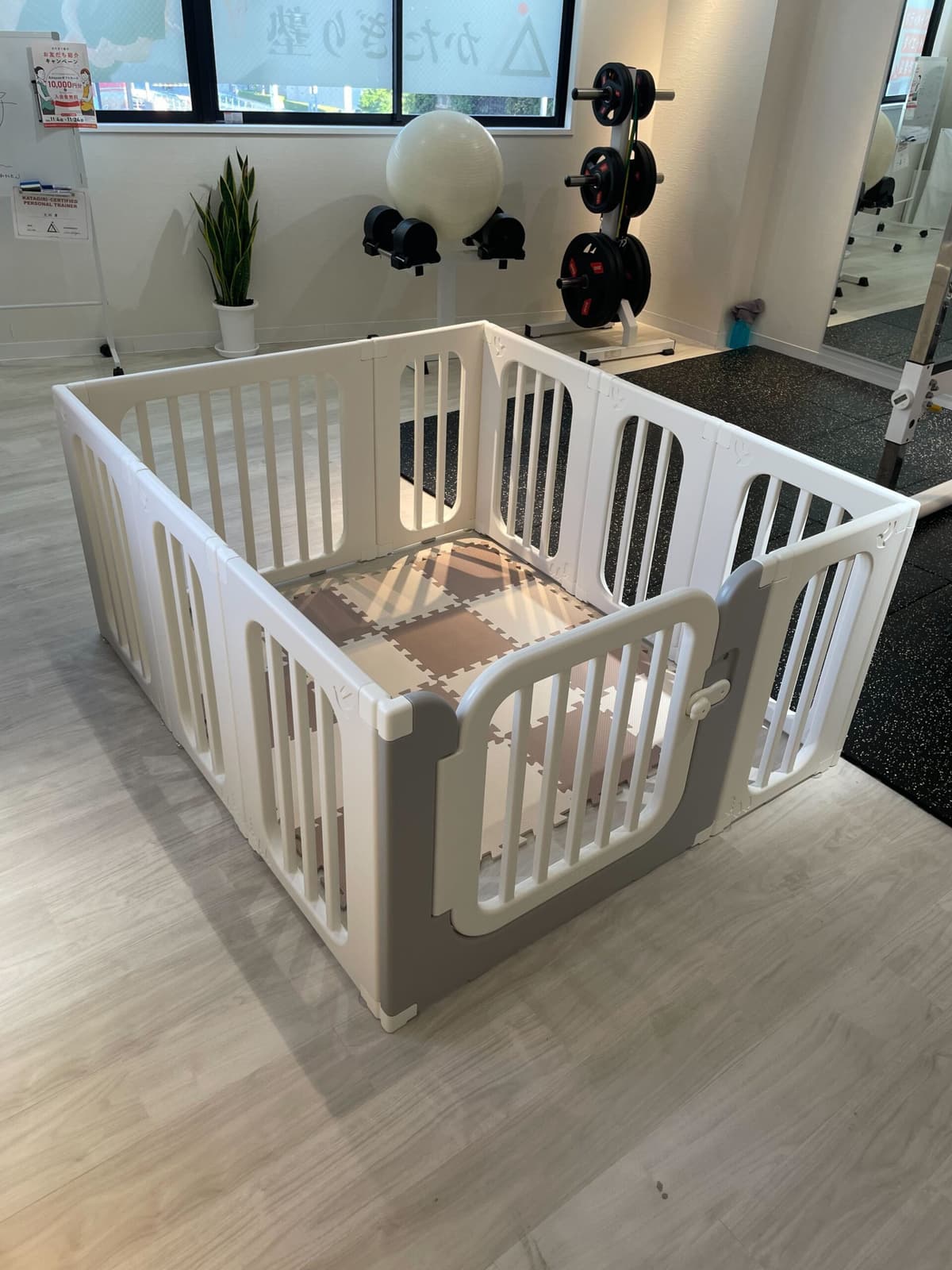 Point3 当パーソナルジムでは、ベビーサークル完備!お子様連れでも安心!