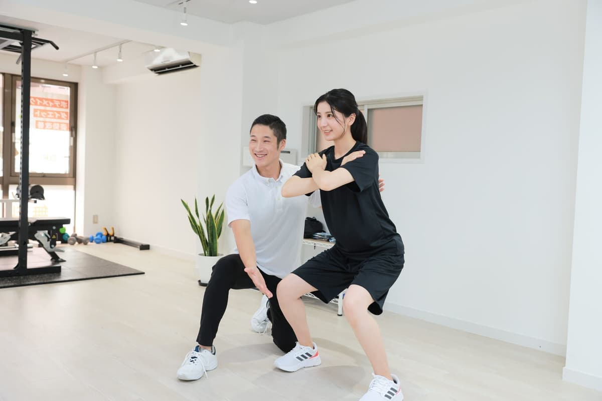 Point3 【トレーナーが伴走】
あなた専用のトレーニングメニュー、挫けそうなときもトレーナーが伴走!