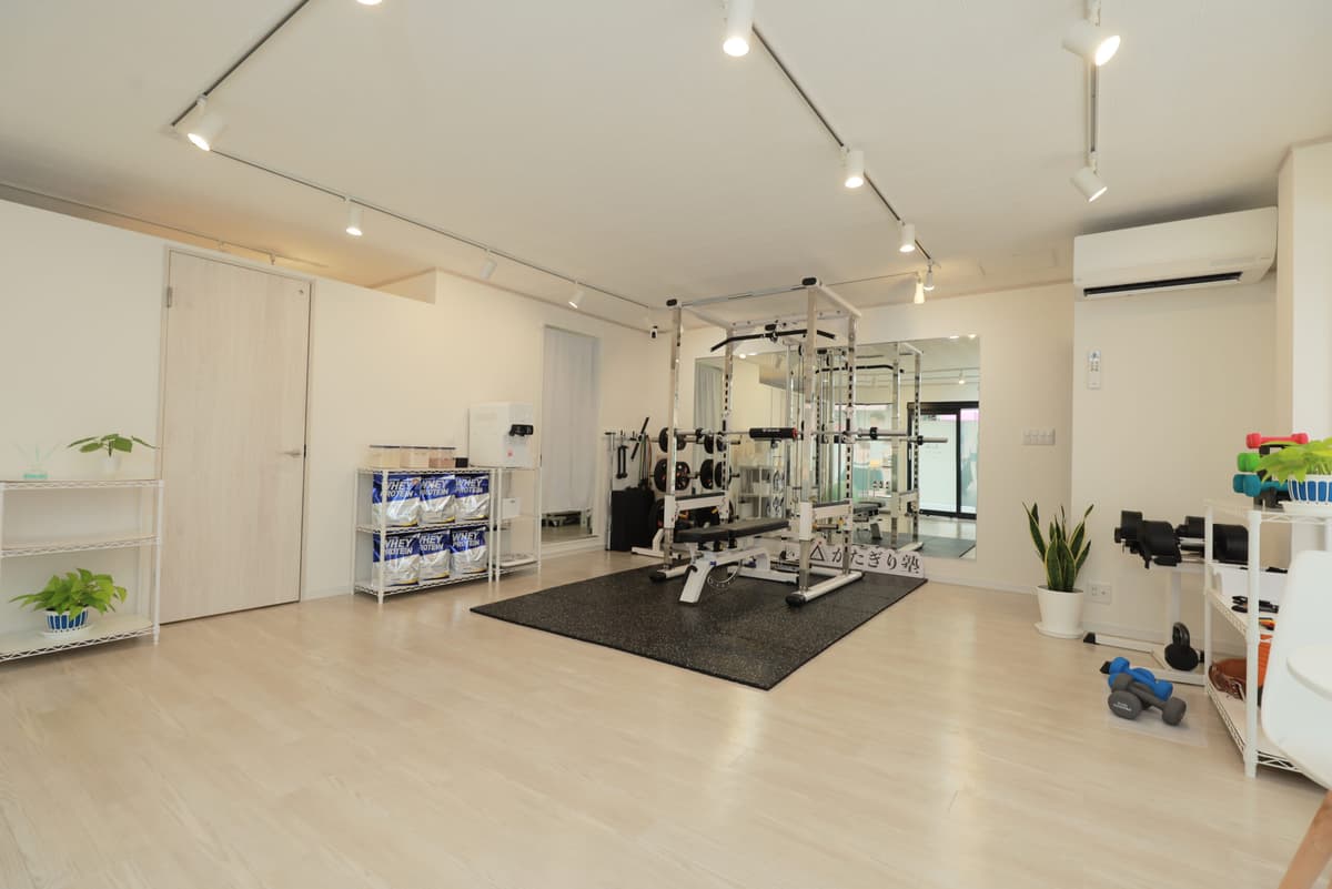 Point2 完全個室の空間で安心してトレーニングできる!