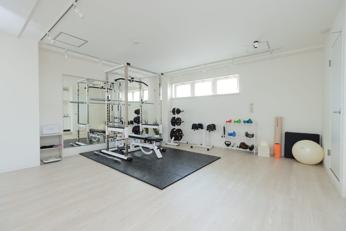 Point2 完全個室!自然光の入る広々空間