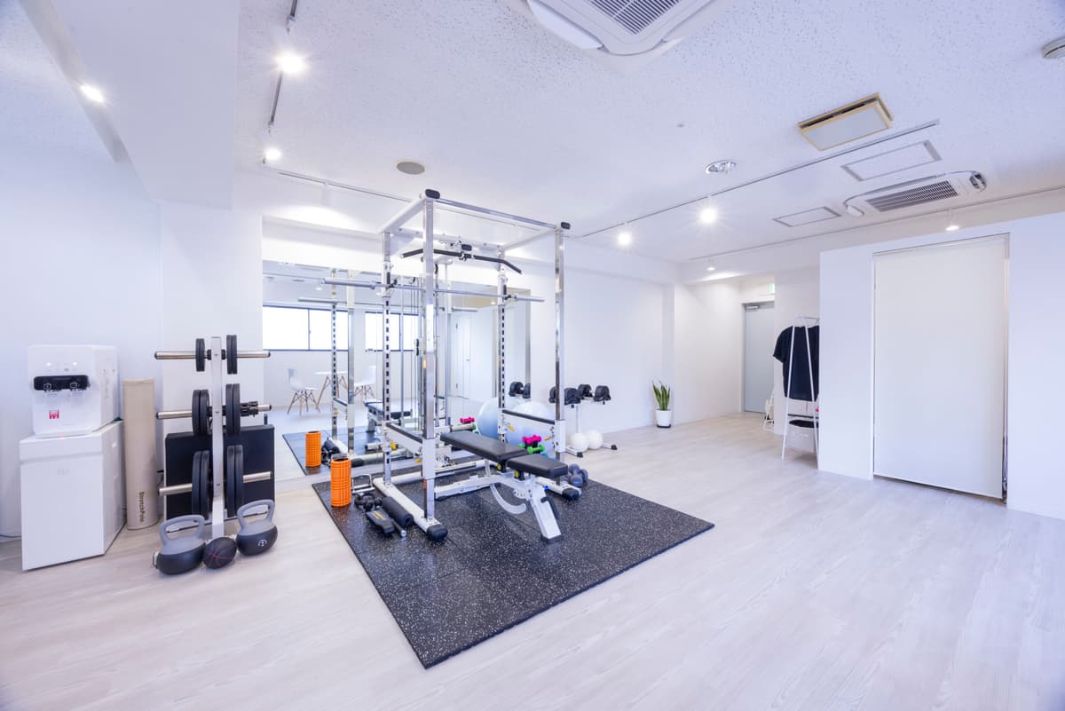 Point4 完全個室の空間で安心してトレーニングできる!