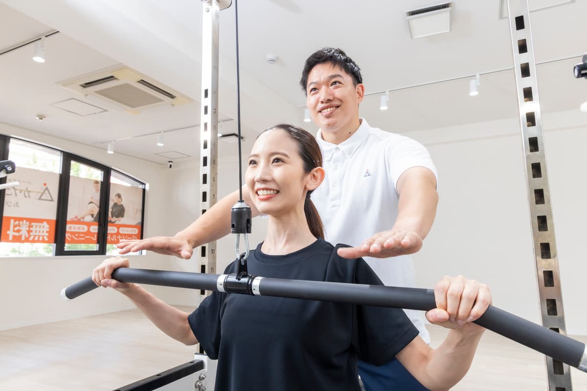 Point1 国家資格の柔道整復師を持つトレーナーが専属!